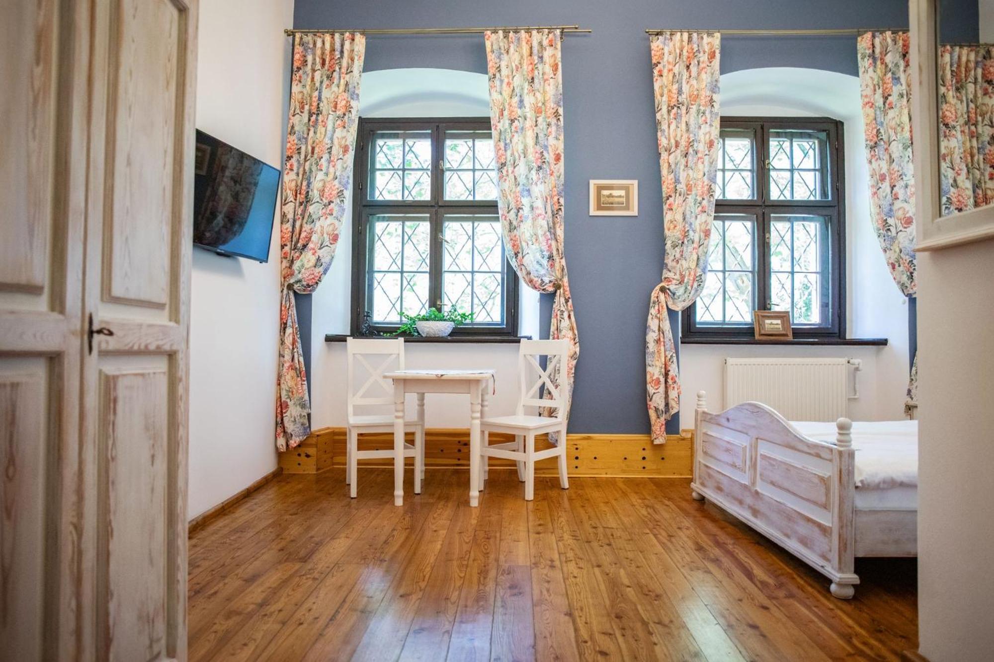 Palac Krobielowice Kąty Wrocławskie Esterno foto