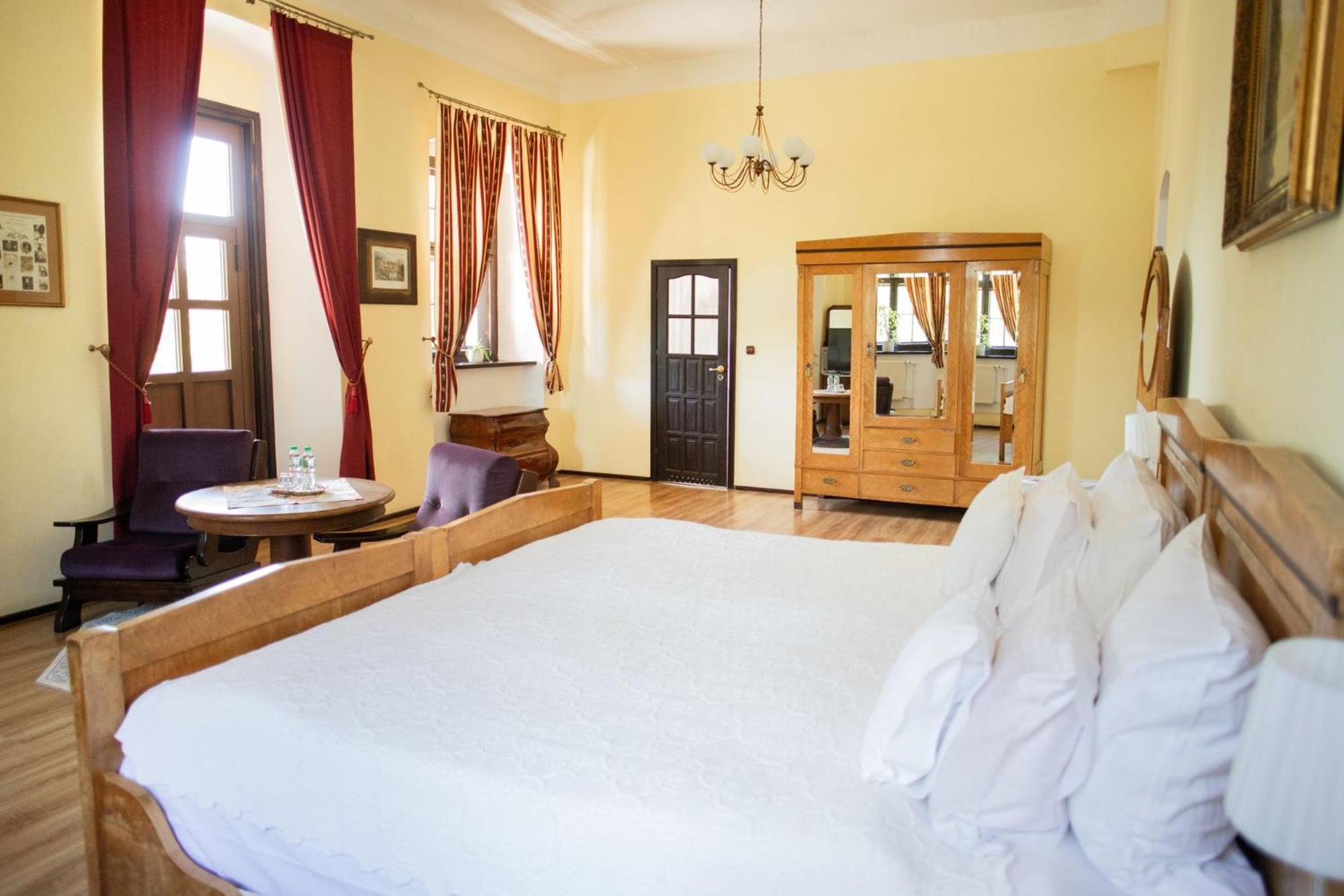 Palac Krobielowice Kąty Wrocławskie Esterno foto